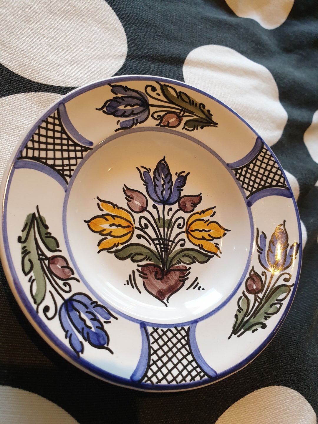 ヴィンテージ ハンドペイント ハンガリー花柄皿：粘土製リング皿（10.5