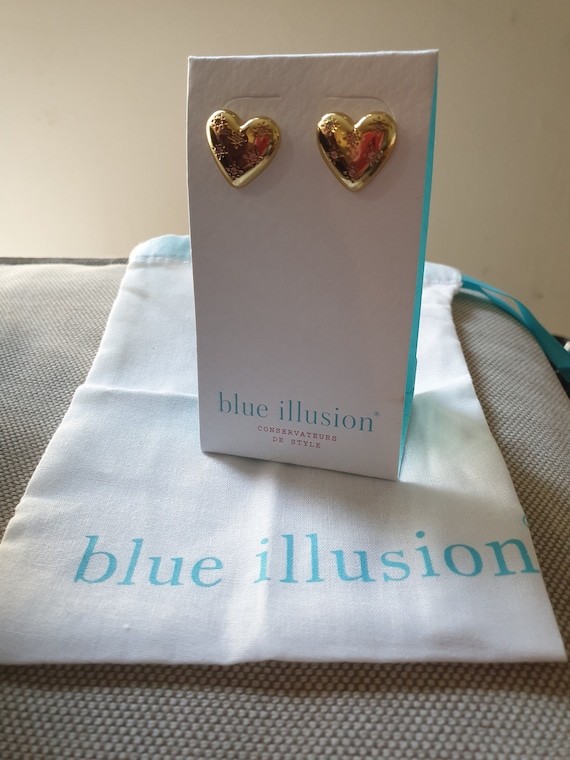 Gorgeous Heart earrings 18k gold plated Blue Illu… - image 1