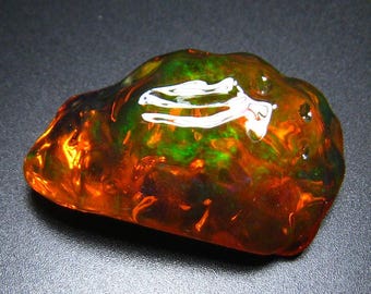 12.57カラット/素晴らしい/血のように赤い色/ファイアーオパールフリー