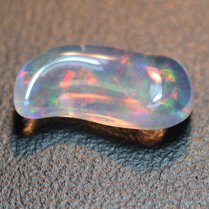 2.45Ct Wonderful Play of Color Natural Mexican Jelly Opal