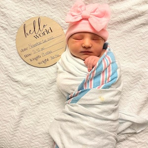Baby Birth Announcement Sign | Hello World Sign| Baby Shower Gift| Personalized Baby Gift| Baby Photo Prop
