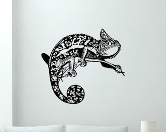 Chameleon Wall Decal Vinyl Sticker Stencil Sign Movie Lizard Poster Children Wall Art Playroom Gift Kids Room Nursery Decor Mural 467xx