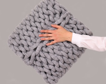 Chunky Knit Vegan Yarn Pillow, Decorative Square Cushion
