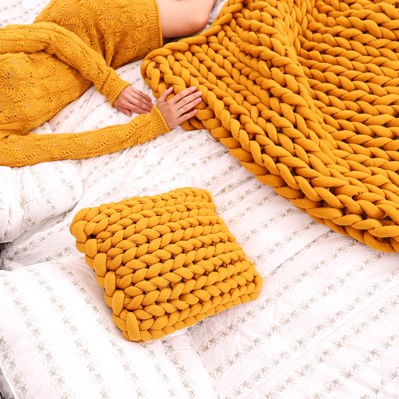 Antiallergic Chunky Blanket BLUE Chunky Arm Knit BLANKET Etsy