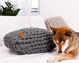 Handmade Chunky Knit Pillow, Vegan Acrylic Decorative Cushion