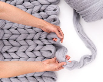 Mint Merino Wool Roving, Super Chunky Knit, Felting, available in EU