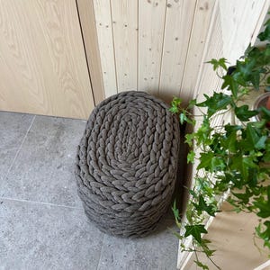 COCOON knit oval pouf