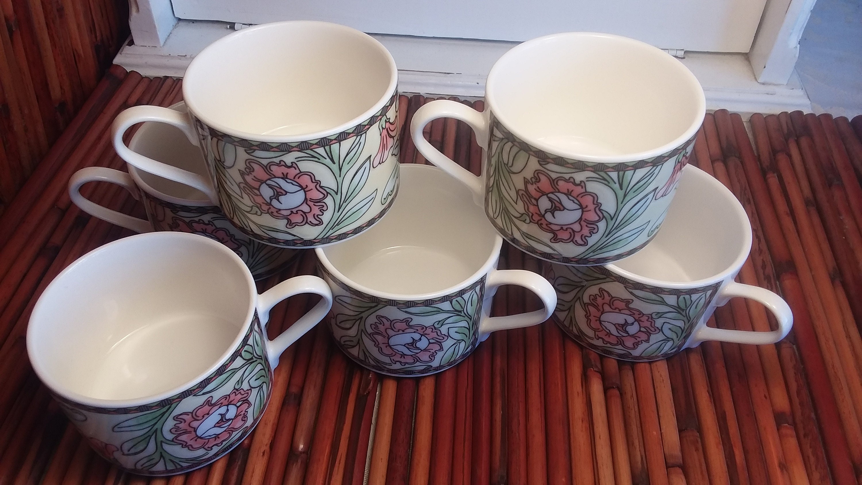 Set of 2 Oneida Eden pattern china coffee cups