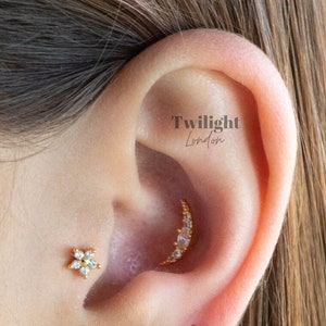 Tiny 20G CZ Moon Stud Earring, Conch Piercing, Helix, Cubics Zircona, Earring, Auricle Piercing, Tragus, Cartilage Earring, Conch, Rook