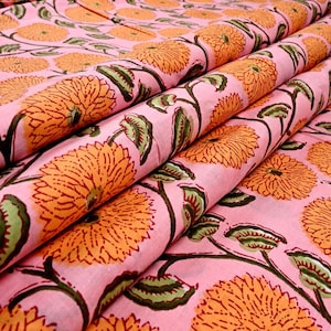 Tessuto di cotone stampato a mano a metraggio, stampa di fiori di calendula al metro, arredamento per la casa, abbigliamento personalizzato, runner da tavolo, tessuto trapuntato