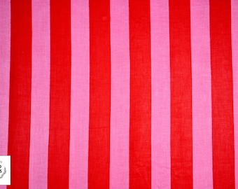 Roze en rode katoenen stof met brede strookprint Textielpatroonstof Verticale strepen Katoenen stof op maat gesneden