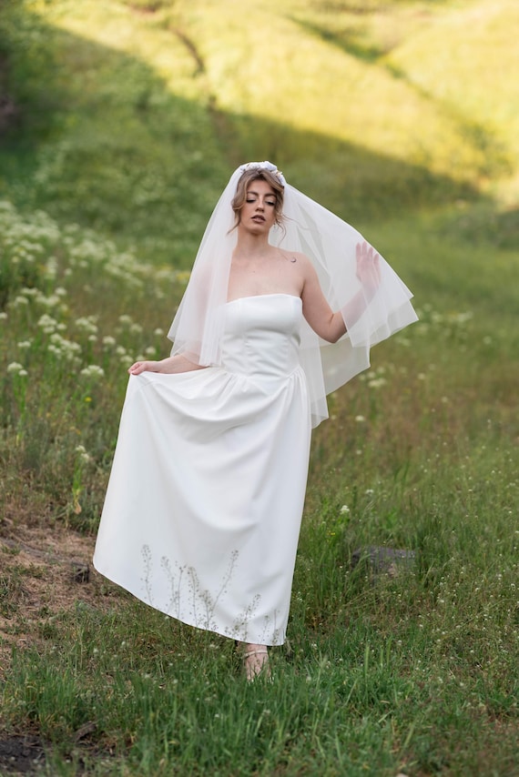 White Elopement Midi Dress Strapless V-Waist Tea Length Gown