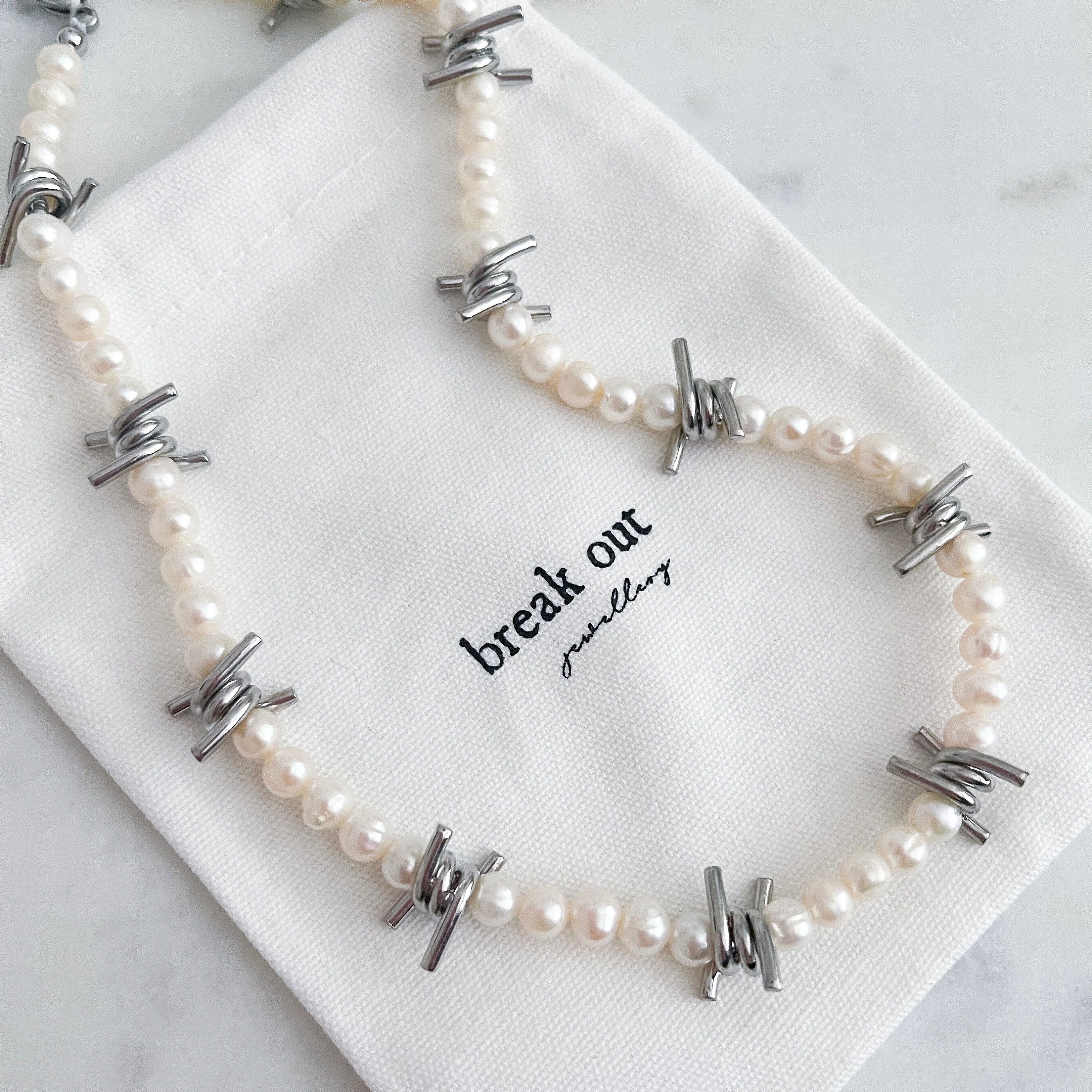 Freshwater Pearl Barbed Wire Choker, Barbed Wire Necklace Freshwater Pearl Barbed Wire Choker, Barbed Wire Necklace