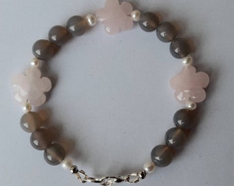 Grey Quartz and Rose Quartz Bracelet/Grey Quartz Bracelet/ Rose Flower Quartz Bracelet/Perl Bracelet/Healing Crystal Bracelet/