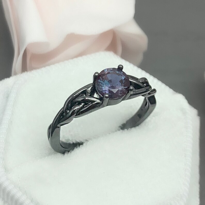 Round Alexandrite 14K Gold Celtic Black Rhodium Engagement Ring Solid Gold 0.90Ct Triquetra Irish Solitaire Bridal Promise Wedding Ring