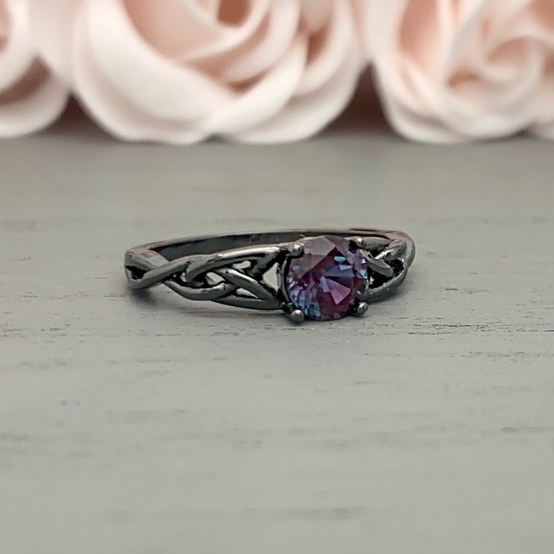 Round Alexandrite 14K Gold Celtic Black Rhodium Engagement Ring Solid Gold 0.90Ct Triquetra Irish Solitaire Bridal Promise Wedding Ring