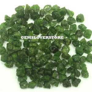 50 piezas de turmalina verde natural en bruto, sin tratar, de 6 a 8 mm, cristal curativo de turmalina en bruto, hermosa turmalina.