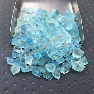 50 Pieces Aquamarine 4-6 MM Raw, Natural Aquamarine Raw Rough Gemstone,Blue Aqua Raw Stone, Semi Precious Gemstone, Blue Aquamarine Gemstone