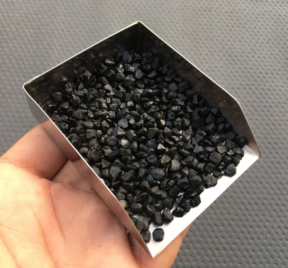 Natural Black Spinel Gemstone Raw,Random Raw Crystal,Undrilled Gemstones Tiny Black Rough 50 Pieces Spinel Rough,Size 4-6 MM Raw Spinel