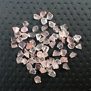 50 Pieces Natural Rough Stones,Size 4-6 MM Rose Quartz Raw Stones,Pink Rose Quartz Crystals Raw,Unpolished Rose Quartz Rough, Wholesale Raw