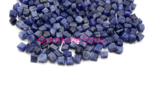 小さなソーダライト原石50個：天然の原石（2～4mm） - Etsy 日本
