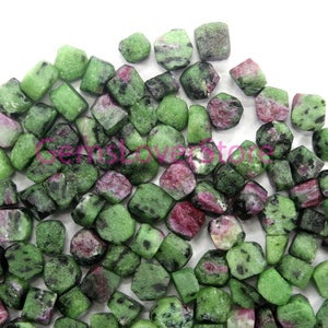 50 Pieces Tiny Rough Loose Gemstone Size 4-6 MM Natural Ruby Zoisite Untreated Gemstone Making Jewelry Raw Wholesale Energizing Crystal Raw