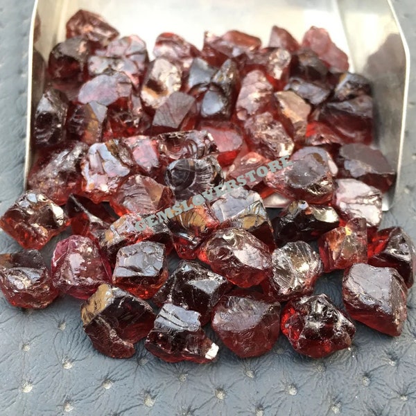 25 Piece Natural Rough,Size 8-10 MM Genuine Garnet Gemstone Rough,Raw Red Garnet,Healing Crystal Garnet Gemstone,Untreated Red Garnet Rough