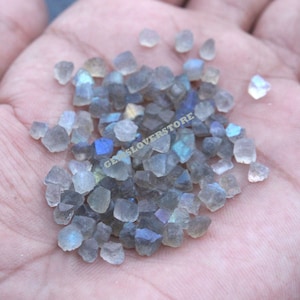 50 Pieces Tiny Rough Labradorite Mineral Size 2-4 MM Natural Labradorite Gemstone Spiritual Stones Raw Blue Fire Genuine Quality Labradorite