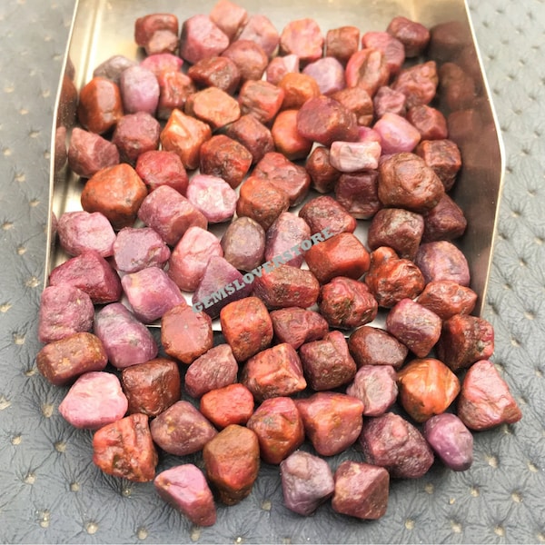 50 Pieces Raw Natural Red Ruby Gemstone, Size 6-8 MM Genuine Ruby Rough, Red Ruby Crystal Raw, Unpolished Ruby Raw Making Ruby Jewelry Raw