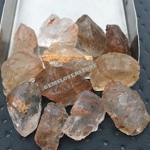 10 pierres brutes de cuivre et de quartz rutile : cristal naturel (16-20 mm)