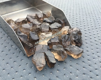 25 piezas de cuarzo ahumado en bruto sin pulir (14-16 mm)