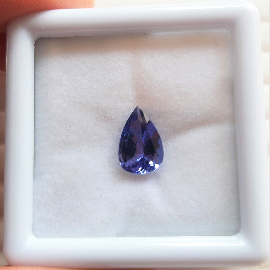 Tanzanite Naturelle 1.05ct Forme Poire 8.5x5.7x3.7mm - Bleu - Provenance Tanzanie