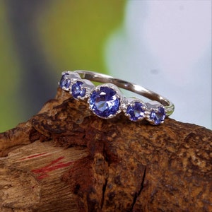 Beautiful Tanzanite Ring- Natural Tanzanite Round shape gemstone- 92.5 Sterling Silver - Gift for her- wedding ring, enagagement ring.