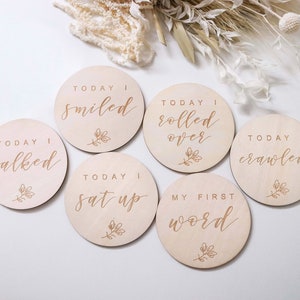 Lot de 6 cartes en bois Premier moment - Panneaux d'étapes - Disque en bois gravé - Idée cadeau