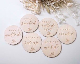 Wooden Baby First Moment Cards Set of 6 - Milestone Signs - Engraved Wooden Disc - Newborn - Gift Idea - Baby Shower - Baby's First