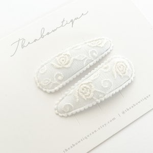 Set of 2 (Lace) Fabric snap clips, toddler hair clips, girl hair clips, fringe clips