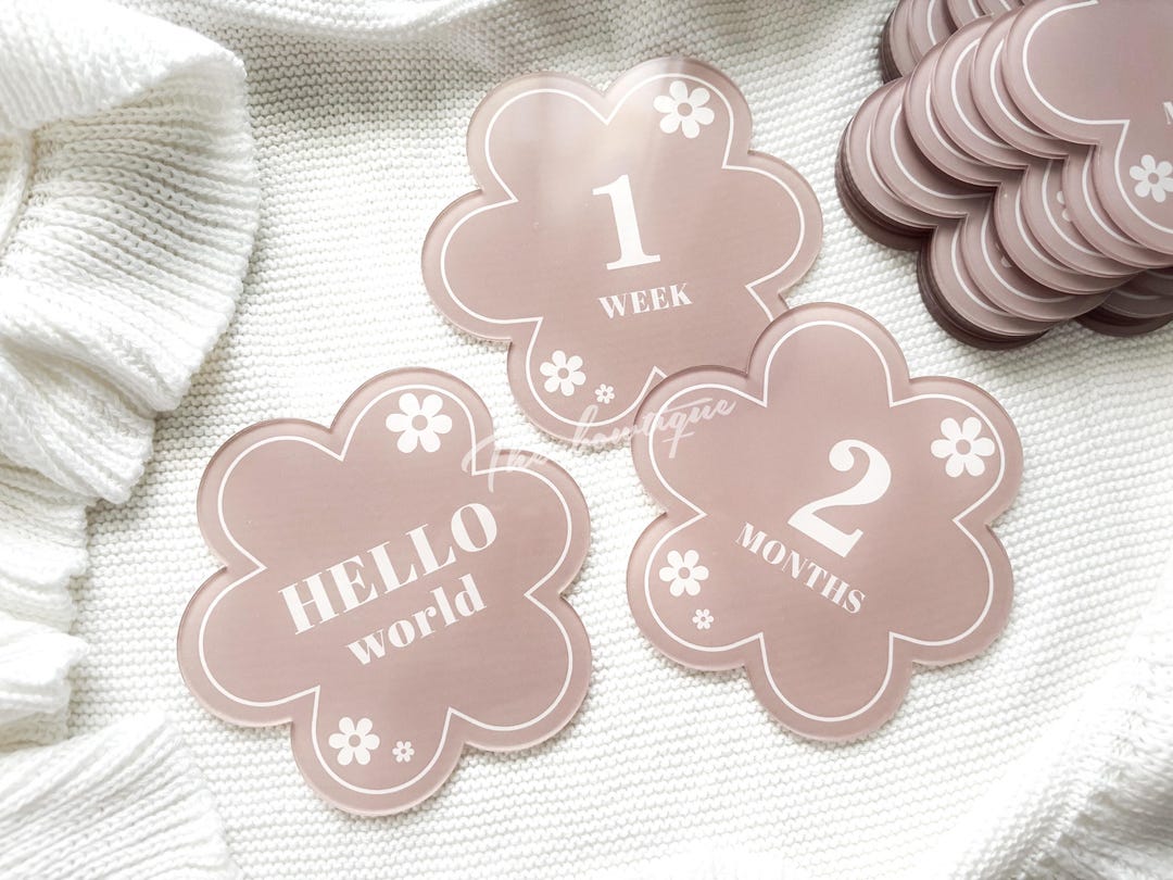 Daisy Acrylic Baby Milestone Discs: Newborn Photo Prop Set - Etsy