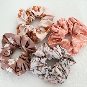 Scrunchies, Vintage Scrunchies, Floral Scrunchies, Hair tie, Bridesmaid gift, Hair Accessories, Sweet Scrunchies, Girl Hair ties, Scrunchy
