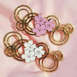 Sakura Pin