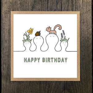 Carte d'anniversaire écureuil et noix Happy Heads - une seule carte de voeux avec enveloppe kraft - vierge à l'intérieur (10 % de profit pour Young Minds)