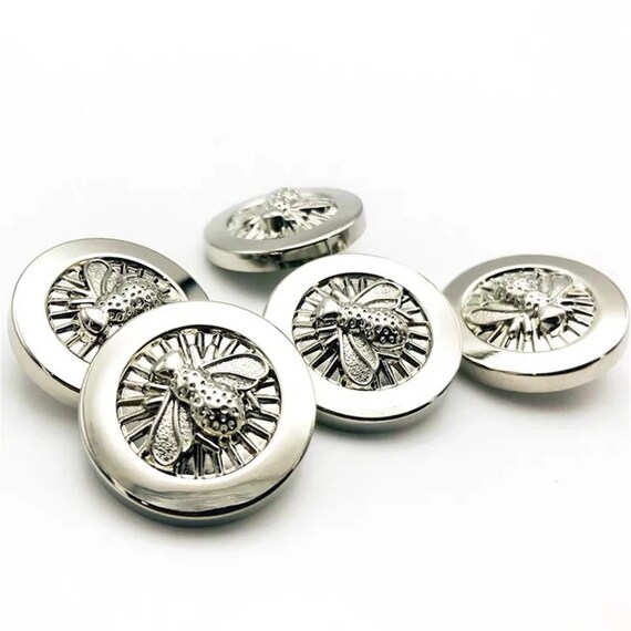 10pcs Hollow Flower Carved Metal Shank Button Sewing Craft Embellishment 15～25mm 