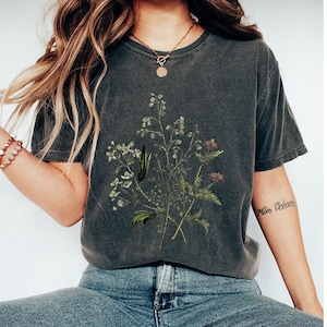 Floral Shirt, Wildflowers Shirt, Flowers Shirt, Floral Be Kind Shirt, Natural Shirt, Gardener Shirt, Garden Lover Shirt