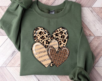 Valentines Day Sweatshirt, Leopard Heart Sweatshirt, Valentines Day Gift, Gift for Her, Valentines Day Shirt,Gift For Mom,Mother's Day Shirt