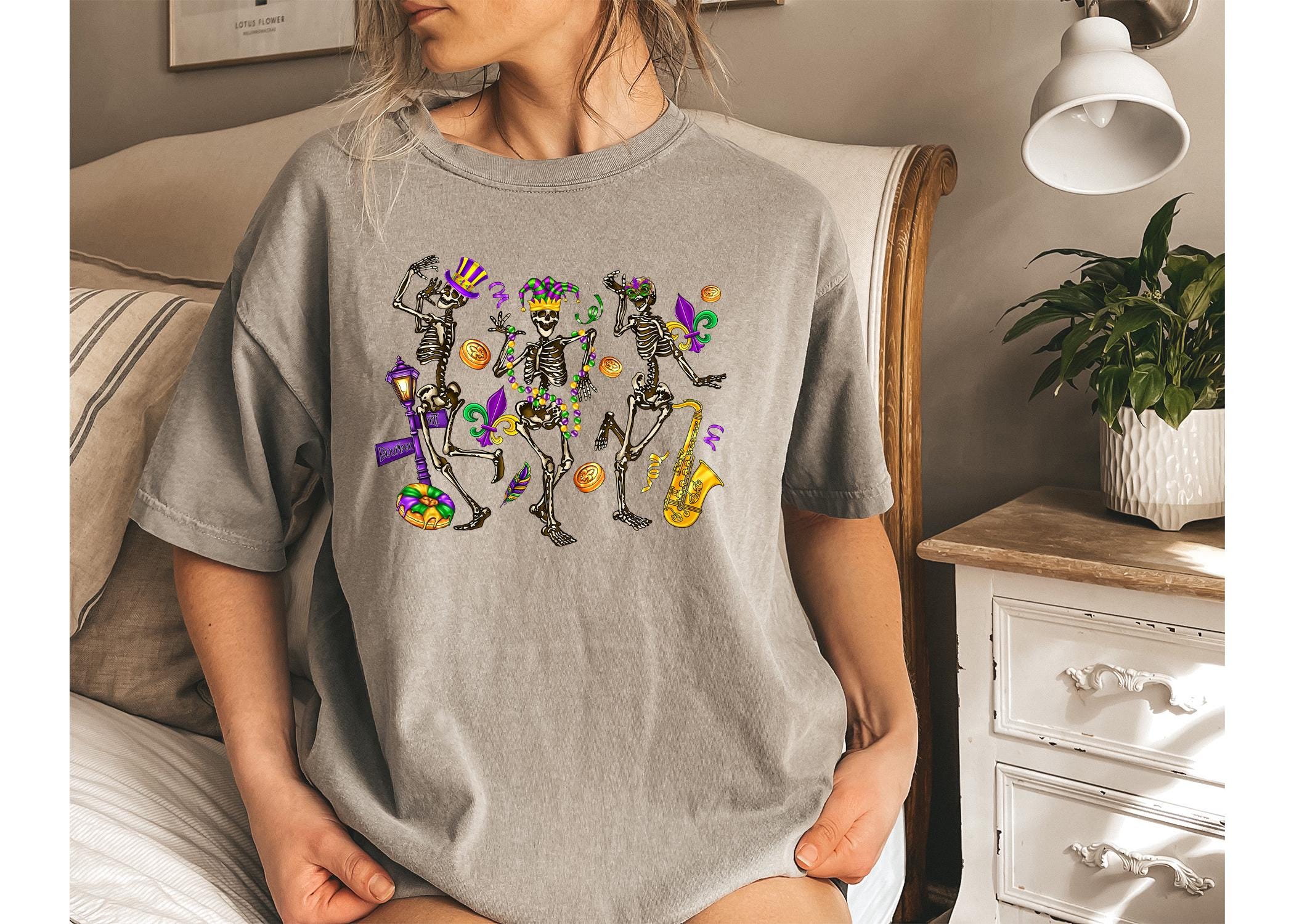 Comfort Colors Mardi Gras Shirt, Mardi Gras Shirt, Fat Tuesday Shirt, Tanzendes Skelett Shirt, Louisiana Shirt, Mardi Gras Party Carnaval T-Shirt