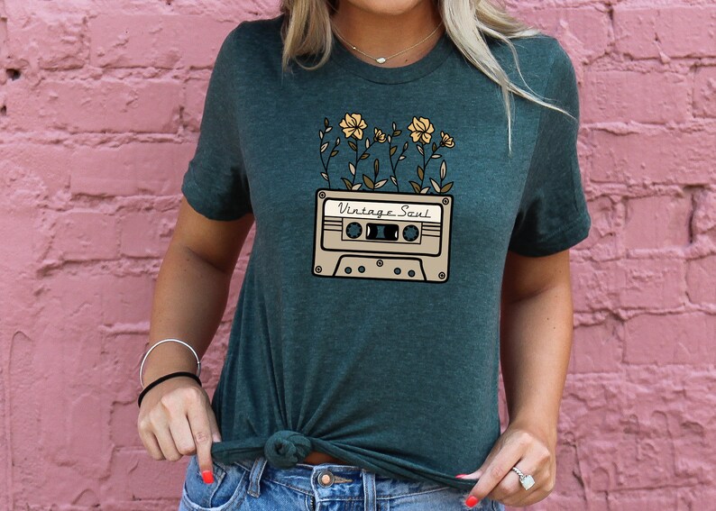 Chemise Boho Soul, chemise nostalgie rétro soul, chemise Wild Soul, cadeaux d'anniversaire pour femme et homme, chemise d'anniversaire, t-shirt de fête d'anniversaire image 2