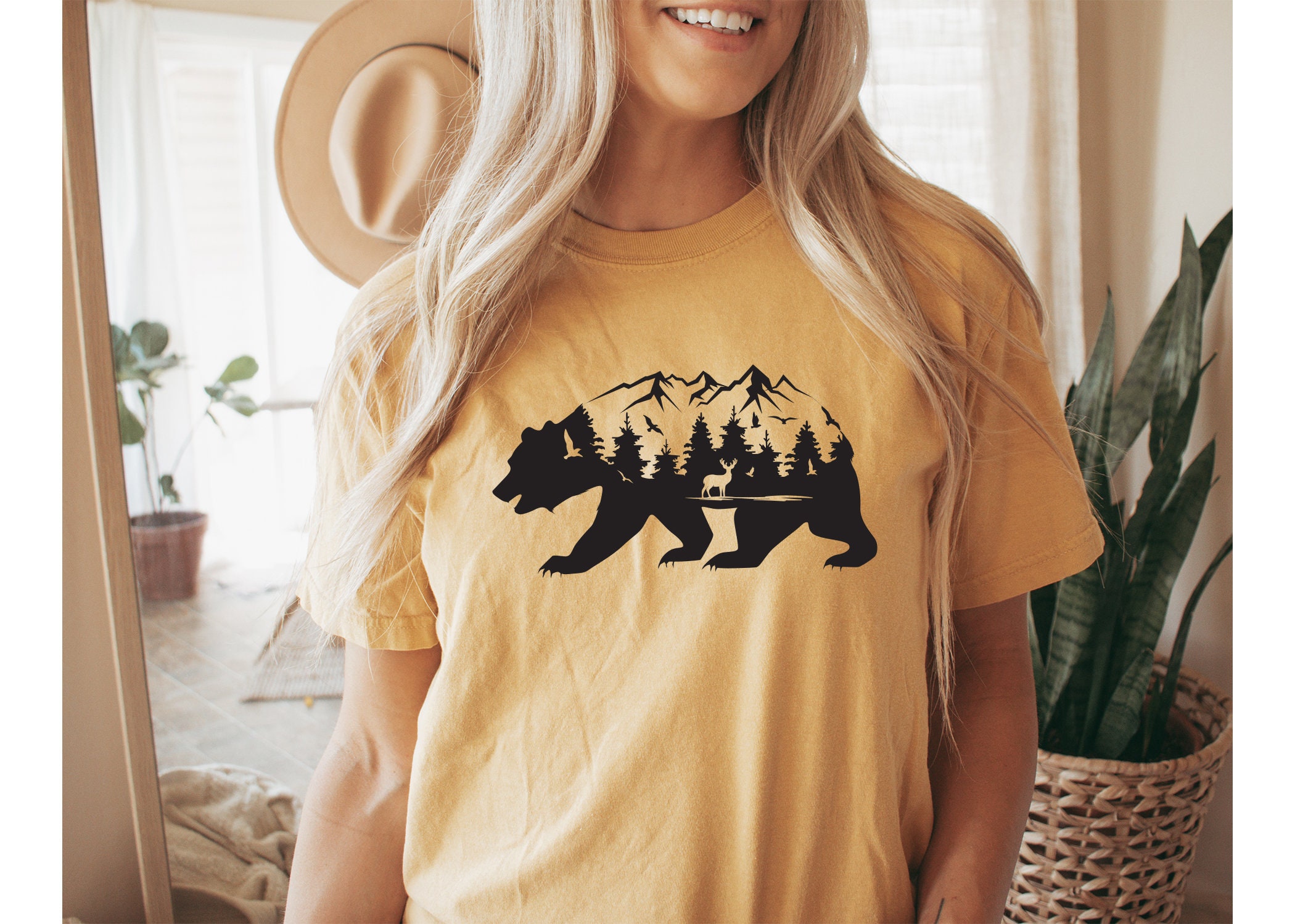 Oh ødemark tiggeri Mountain Bear Sweatshirt Bear Shirt Camping Shirt - Etsy