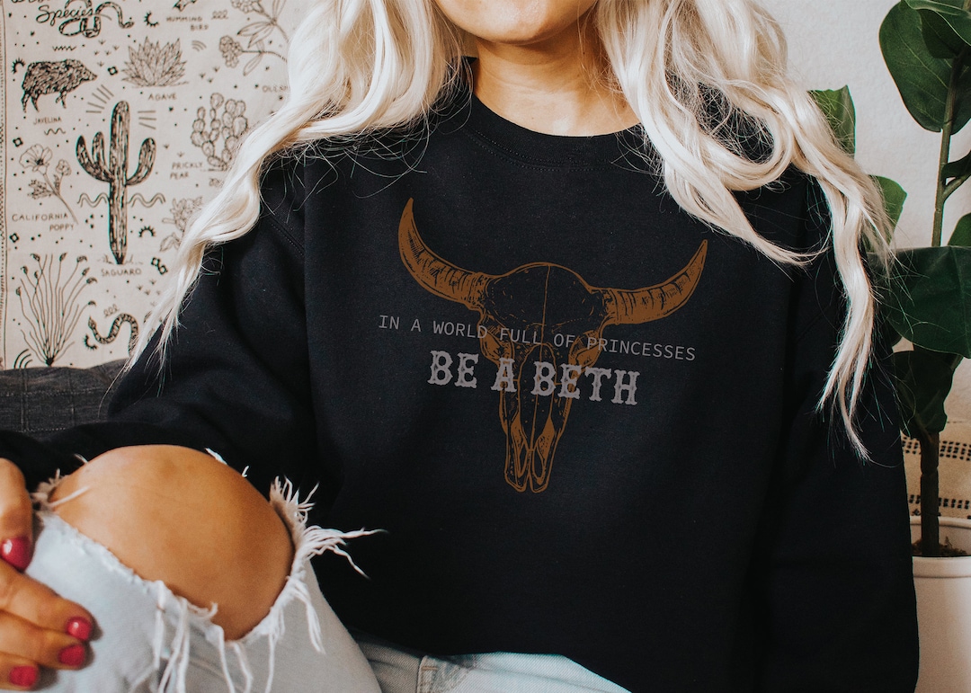 Boho Cow Skull Sweatshirt, Howdy Shirt, Wild West Shirt, Cowgirl Shirt,  Bull Skull Shirt, Country Music Shirt, Wild West Sweatshirt 
