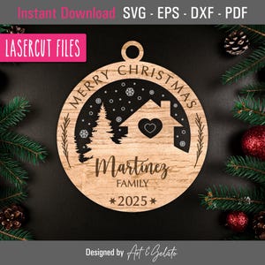 Joyeux Noël maison 2025 ornement SVG, ornement de Noël SVG, fichier découpé au laser SVG, fichier découpé au laser en bois et acrylique, ornement de famille 2025