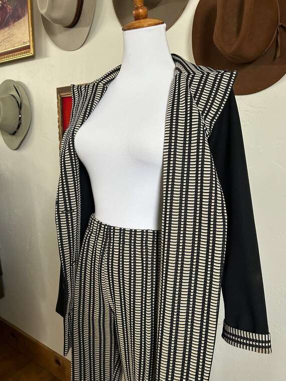 Vintage 60s/70s Black and White Suit - image 5