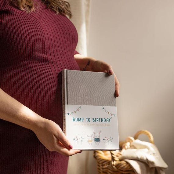 Pregnancy Journal Gift For Parents to be | Expectant Mothers | Pregnancy Planner For New Mums | Bump to Birthday Diary Bump Gift | Baby Gift
